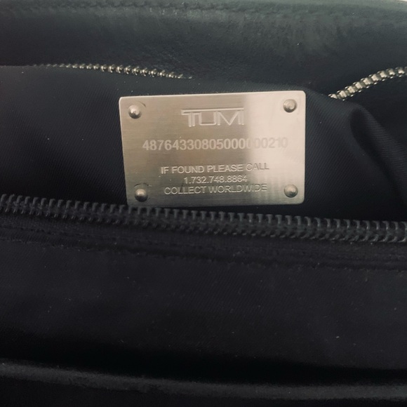 Tumi Classic Carryall Bag Black Old Money Minimalist - Picture 5 of 11